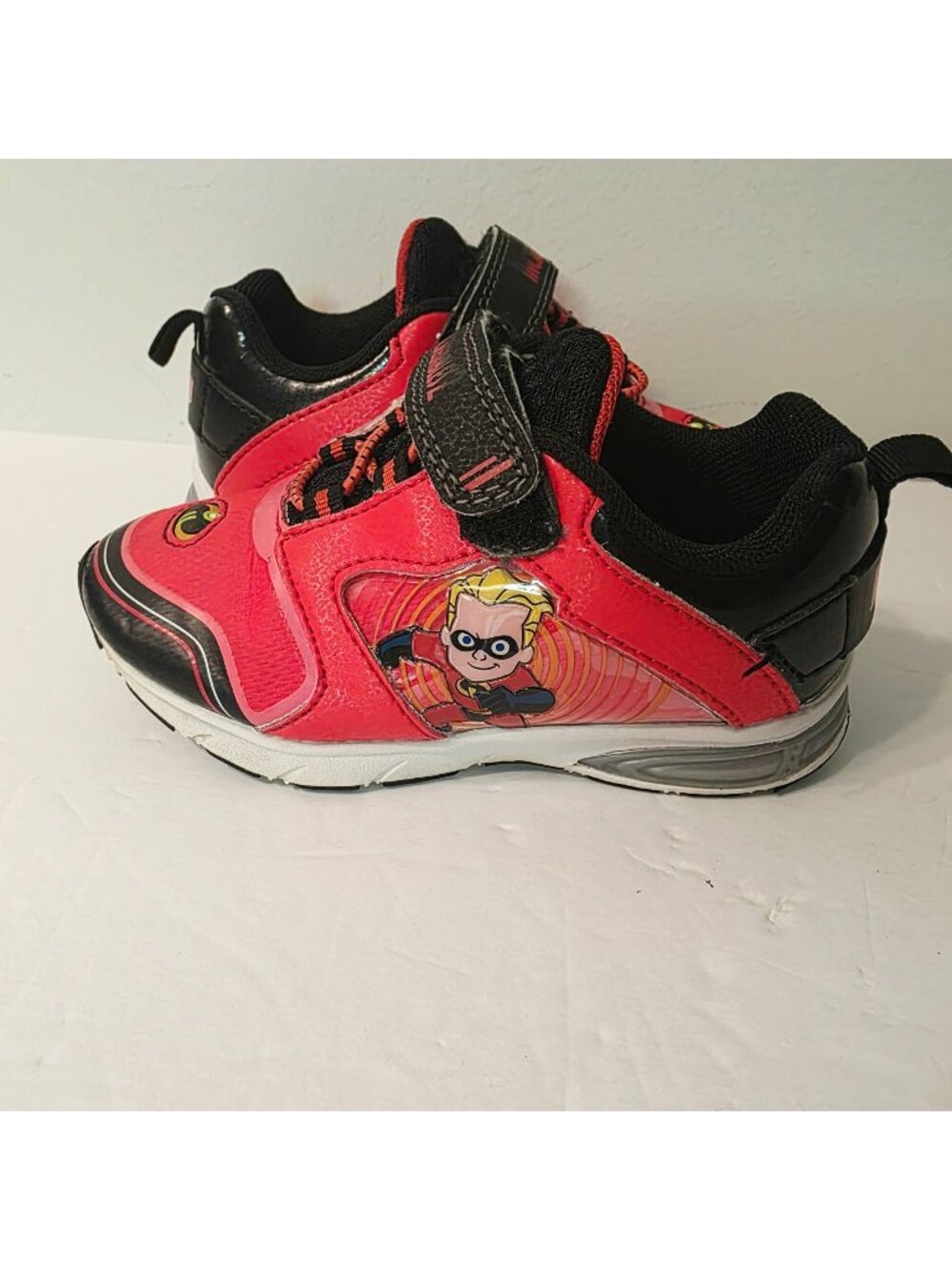 Youth Kid Toddler Incredibles 2 Dash Red Black Sneakers Tennis Shoes Sz 8